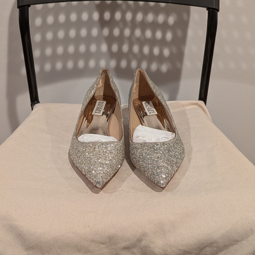 Badgley Mischka Silver Glitter Pointed-Toe Pumps